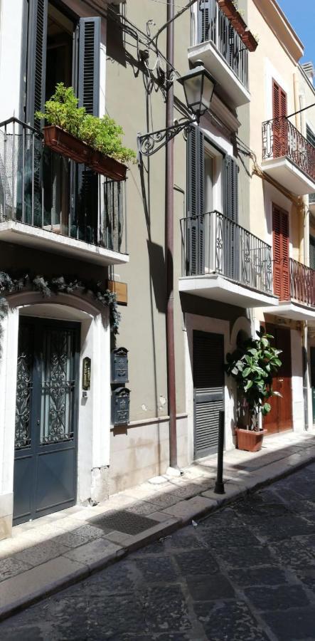 Intendenza 32 Suite Historical Centre Bari Exterior photo